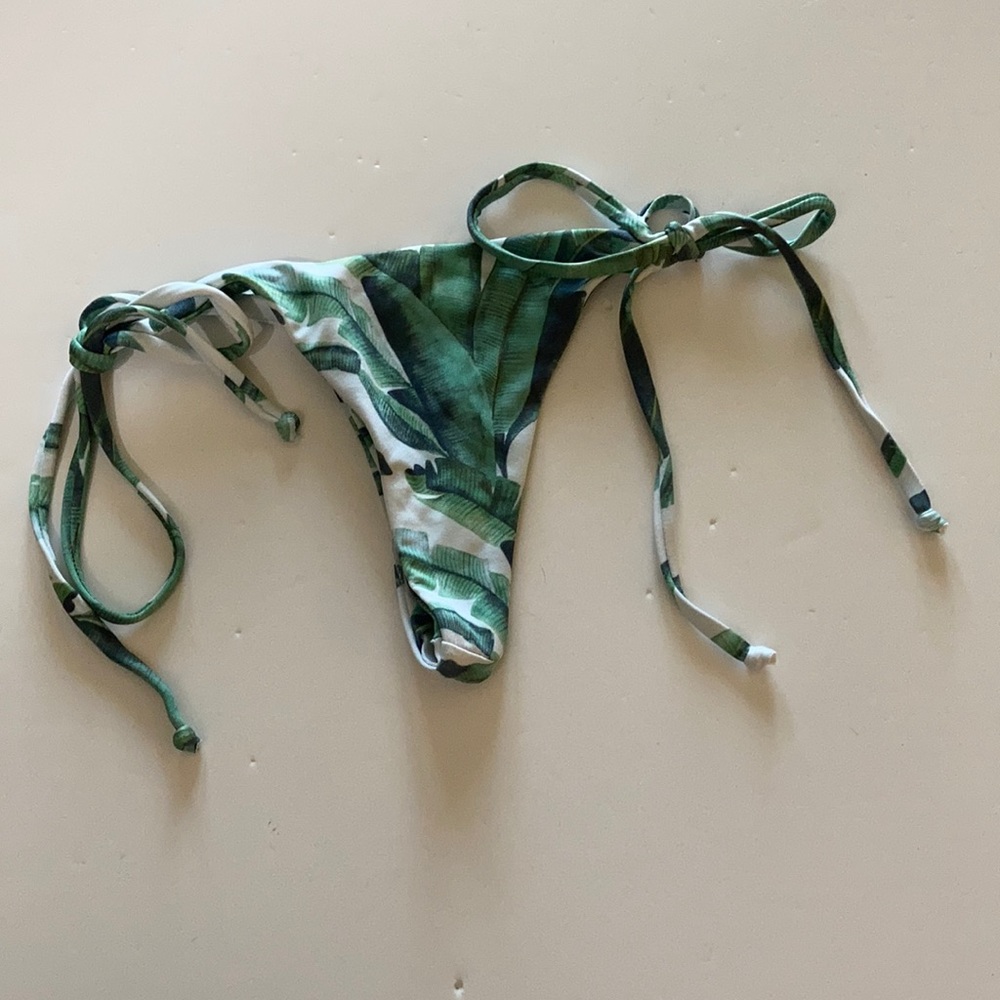 ➡️Midori Banana Palm Mila Bikini Bottom Size S & M